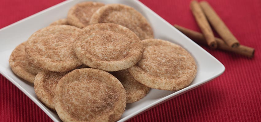 Plate of snickerdoodle cookies