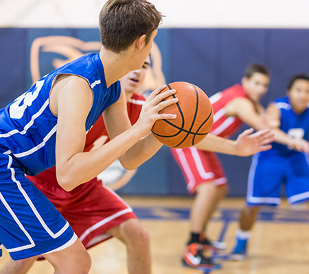 Illustration of woman with a black eye - Eye injuries in sports and recreation